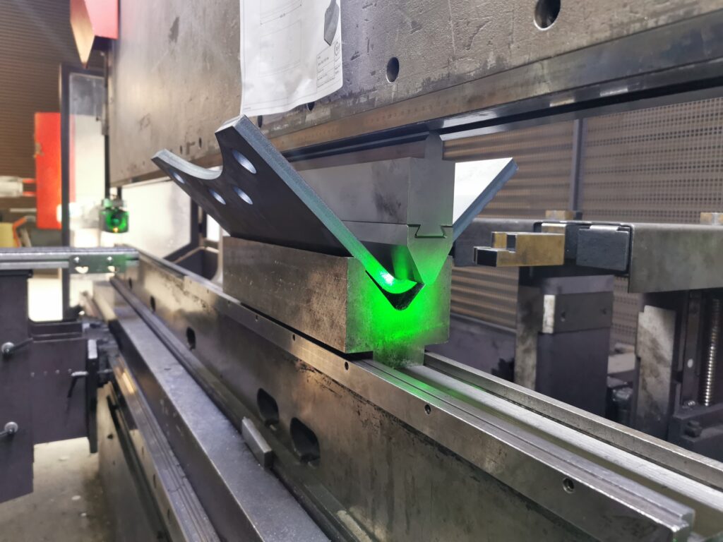 15mm mild steel forming on the 250 tonne press