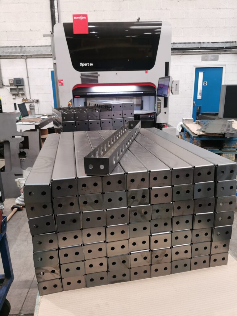 80 tonne press brake allowing for fast pace precision bending