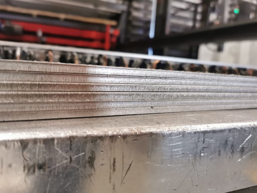 An image showing the edge of some 5mm 304 stainless steel